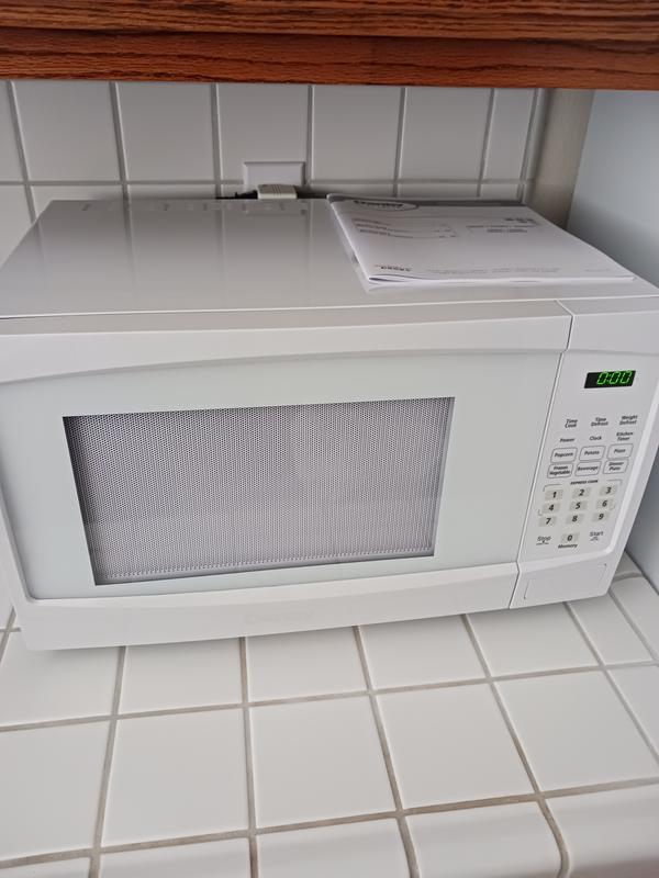 DBMW1120BWW by Danby - Danby 1.1 cu. ft. Countertop Microwave in White