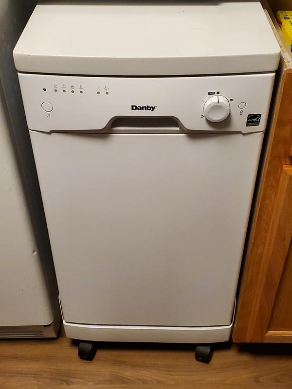 Danby 8 Place Settings Dishwasher - DDW1809W1