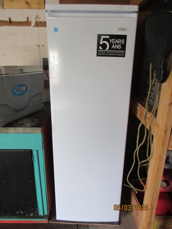 Danby 7.1 cu. ft. Upright Freezer in White - DUF071A3WDB | Danby USA