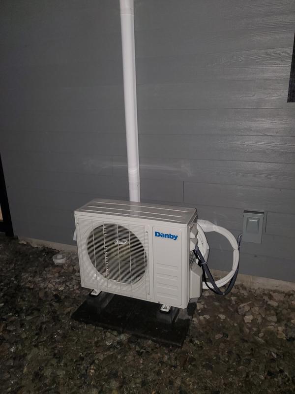 Danby 18,000 BTU Mini-Split AC with Heat Pump in White - DAS180EAQHWDB |  Danby Canada