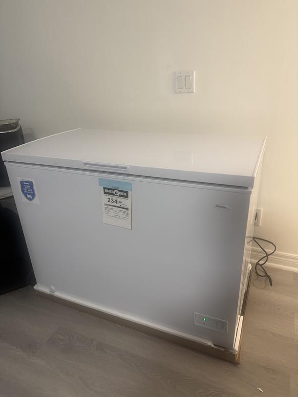Danby 7.0 cu. ft. Square Model Chest Freezer in White - DCF070A6WM