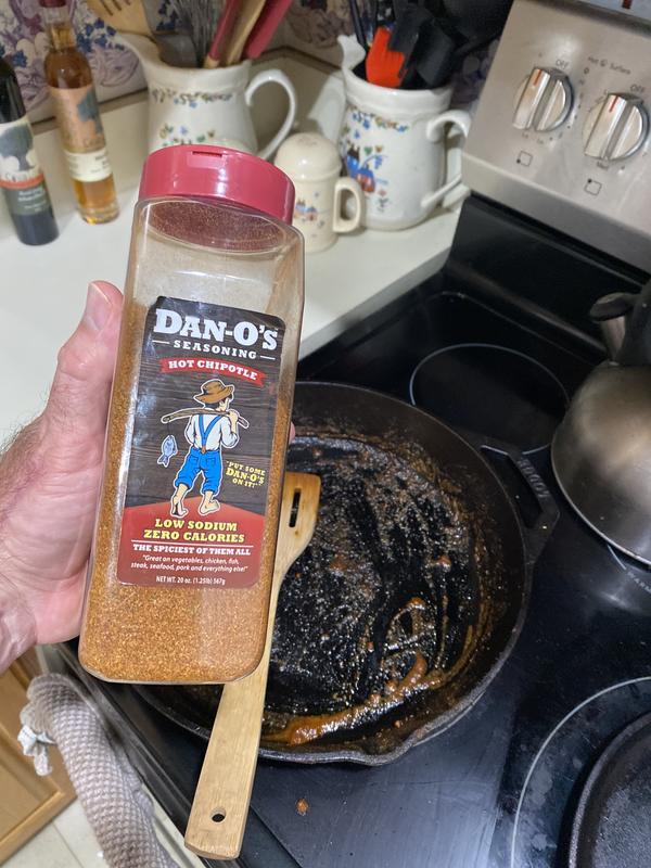 Dan-O's Seasoning Spicy | Medium Bottle | 1 Pack (8.9 oz)