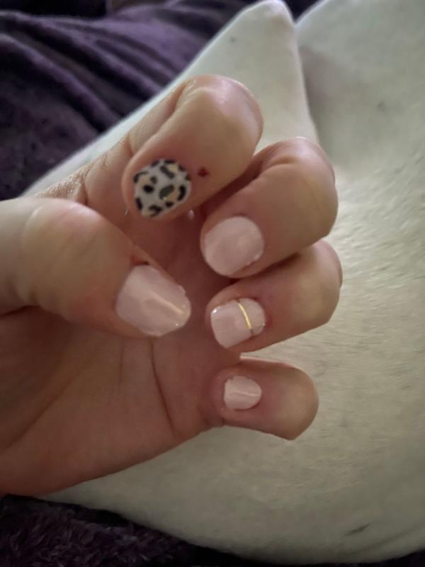 Customer carousel item 6.