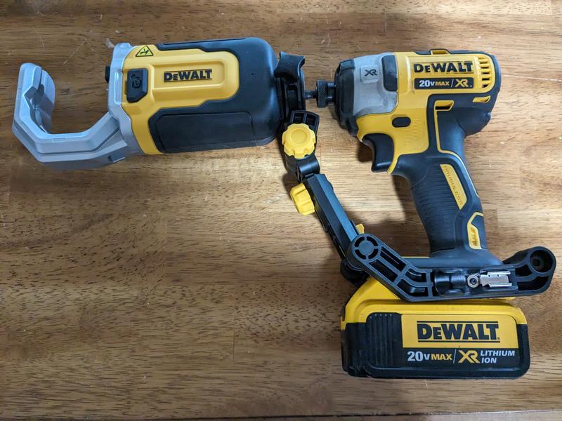 Accessoire Coupe-tube DeWalt DWAPVCIR Pour Perceuse/visseuse à Chocs - PVC/PEX Jusqu'à 2 Pouces