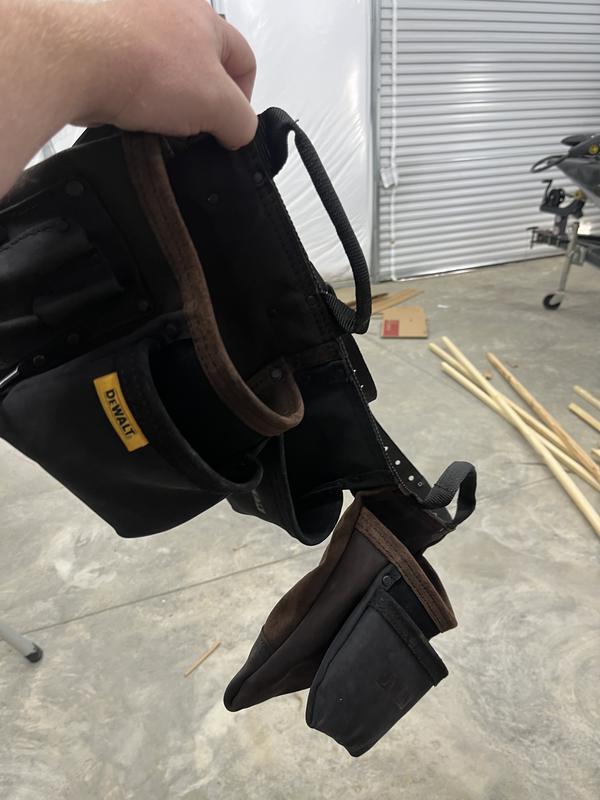 DEWALT Tool Belt, Apron with 11 pockets, handles, Leather (DWST550112) - 3