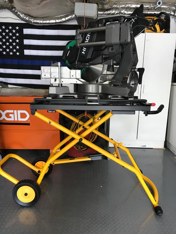 Dewalt miter stand on sale with wheels