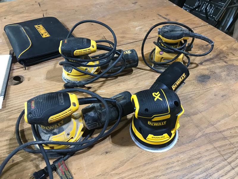 DEWALT - Lijadora orbital MAX de 20V, herramienta solo con batería de 20V  MAX con cargador, 3Ah (DCW210B y DCB230C)