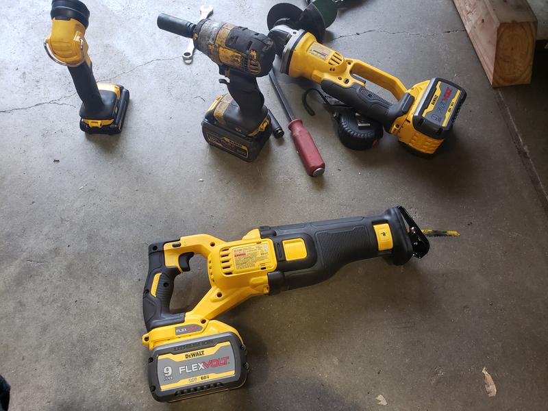 60V MAX Brushless Cordless Reciprocating Saw Kit DEWALT