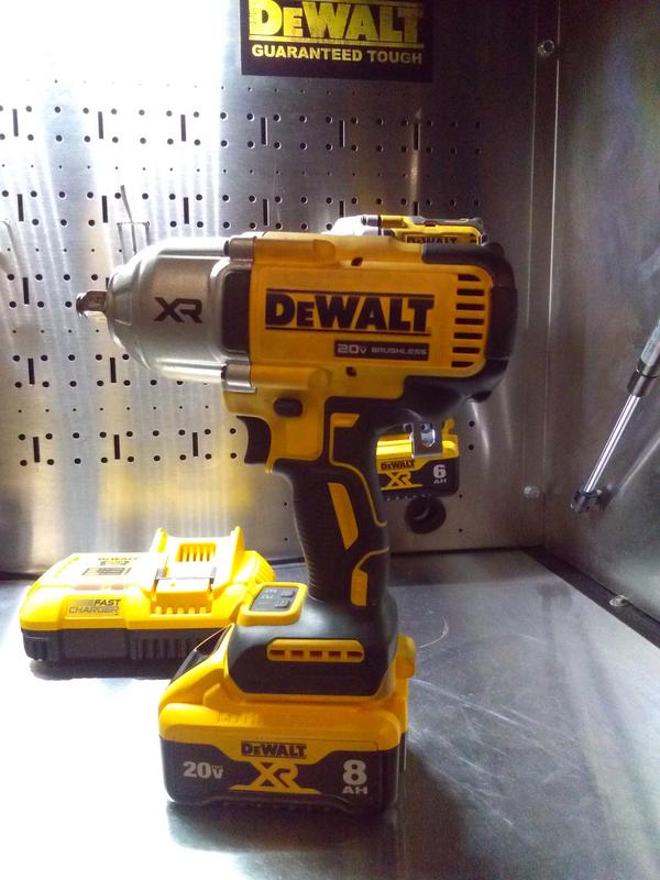 NEW 1/2 High Torque Impact Wrench from Dewalt (DCF900) 