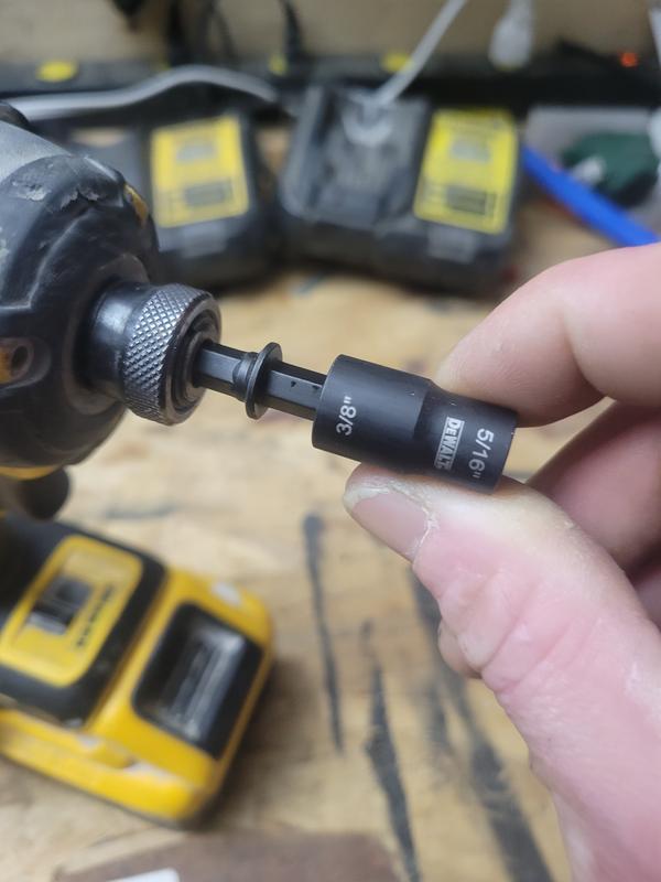 Dewalt reversible 2025 nut driver