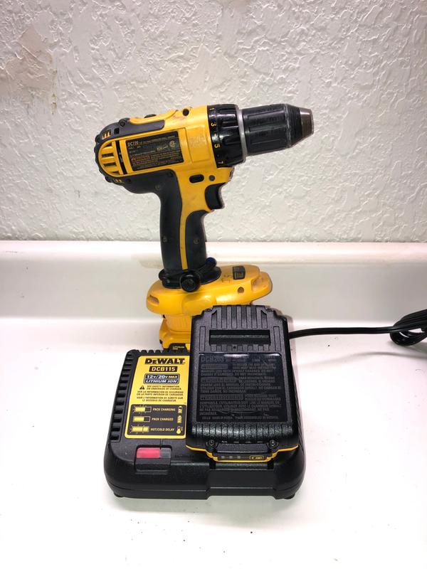 Dewalt-Black & Decker DWDCA2203C 18V-20V Battery Adaptor with Two