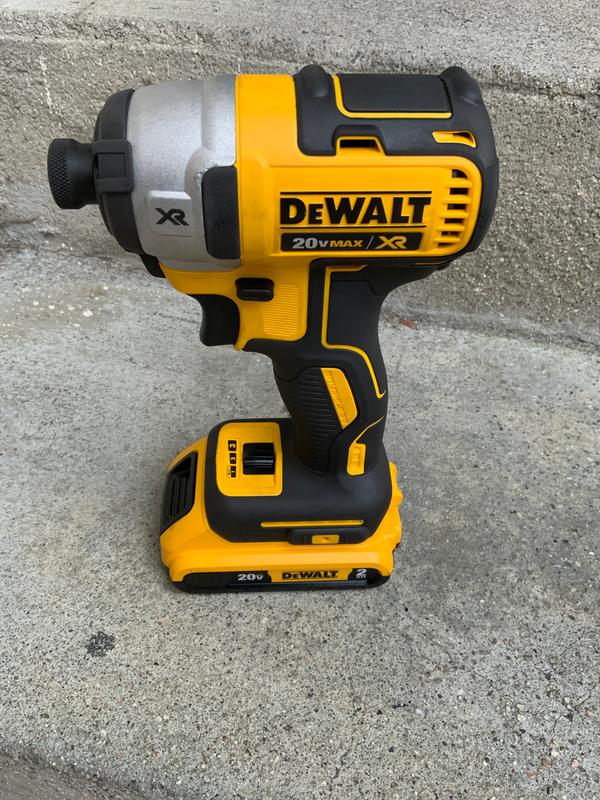 Dewalt dck299d1w1 20v max 2024 power detect combo kit