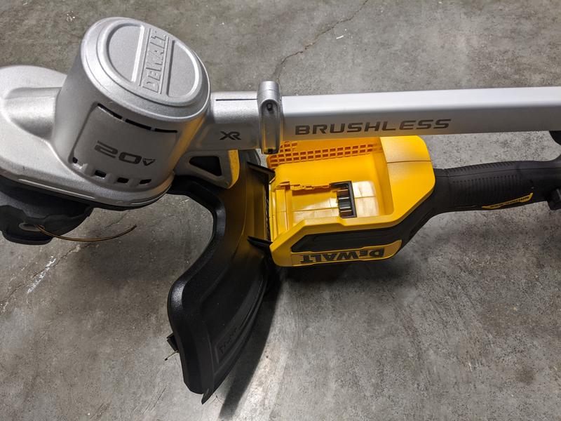 20V MAX 14 in. Folding String Trimmer DEWALT