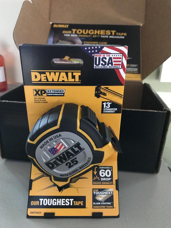 25 ft XP Tape Measure DEWALT
