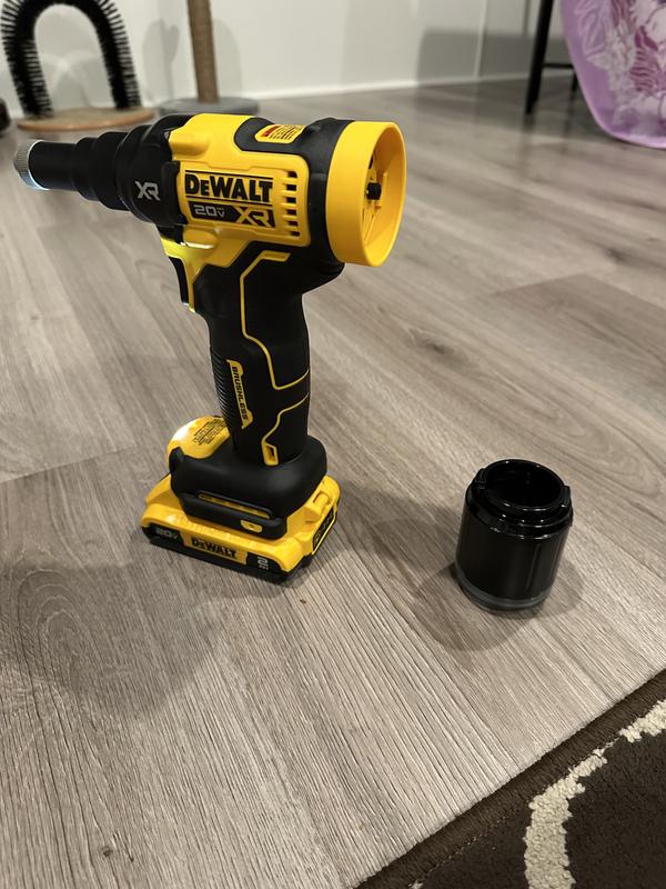 DeWalt DCF414 18v XR Cordless Brushless Riveter Gun