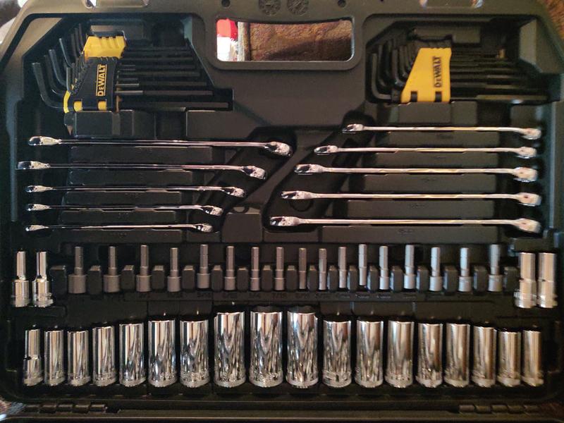 172 pc. Mechanics Tool Set | DEWALT