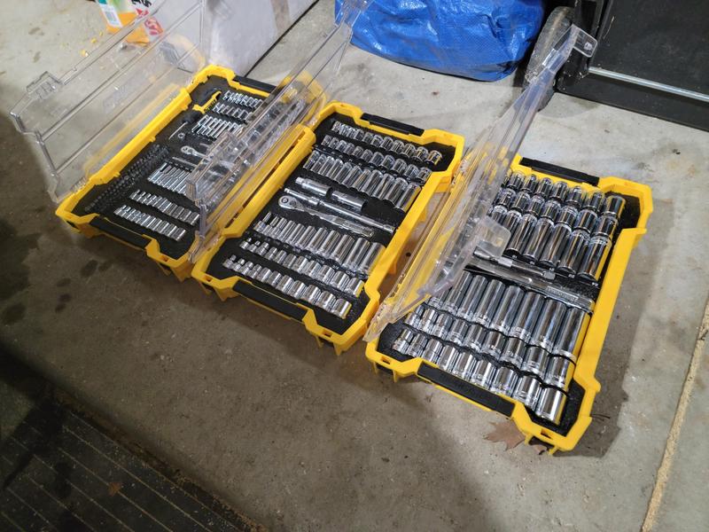 341 pc. Mechanics Tool Set | DEWALT