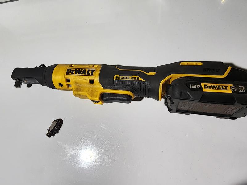 DCF504L1G-QW, Clé à cliquet 1/4 - XR - sans fil - 12v 3Ah li-ion  brushless - pack gfn Dewalt