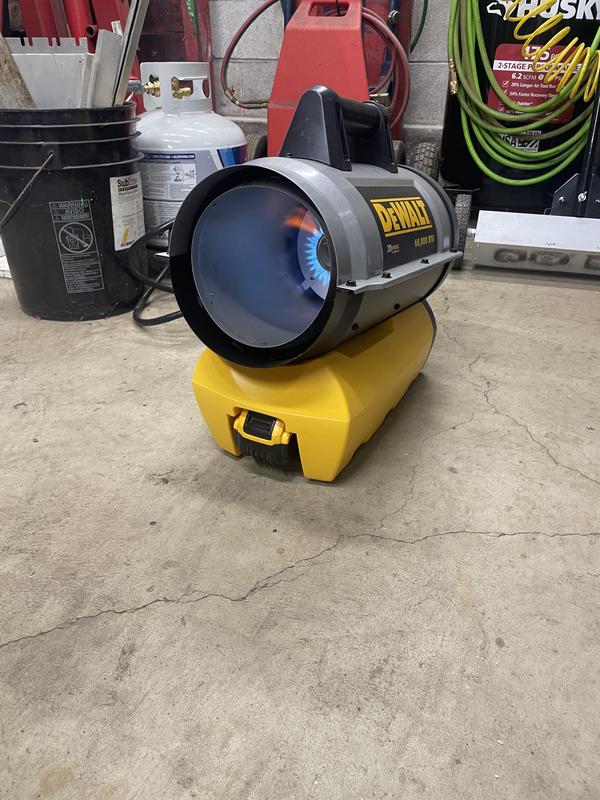 DeWalt 68,000 BTU Cordless Forced Air Propane Heater