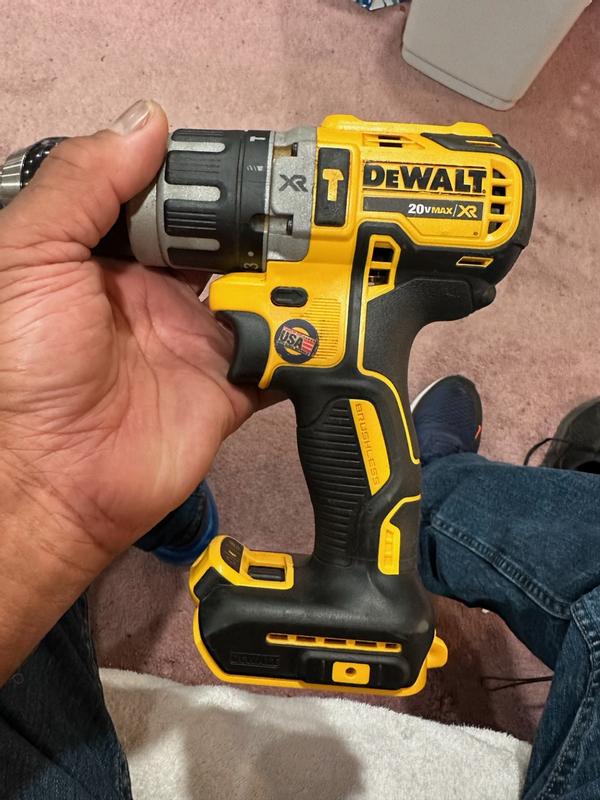 TALADRO PERCUTOR 1/2 20V XR 70NM BARETOOL DEWALT DCD796B