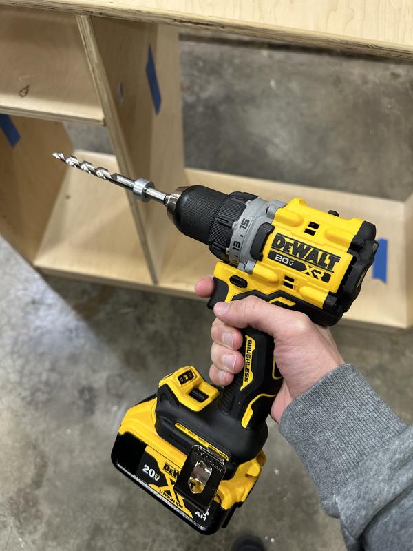 Taladro Percutor Inalambrico 1/2 20V BRUSHLESS DCB996B (Sin batería) Dewalt