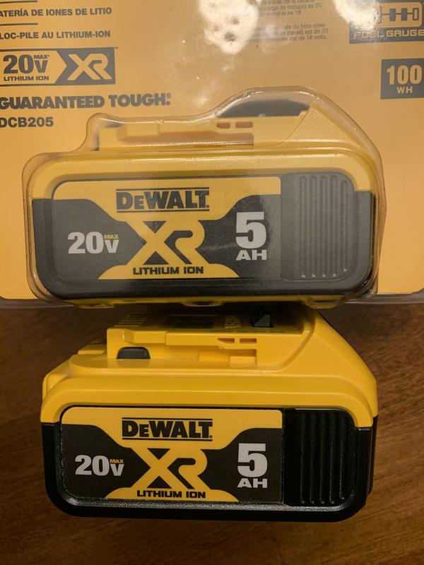 Batería DEWALT ion li 20V 5Ah MAX XR - Modelo DCB205-B3