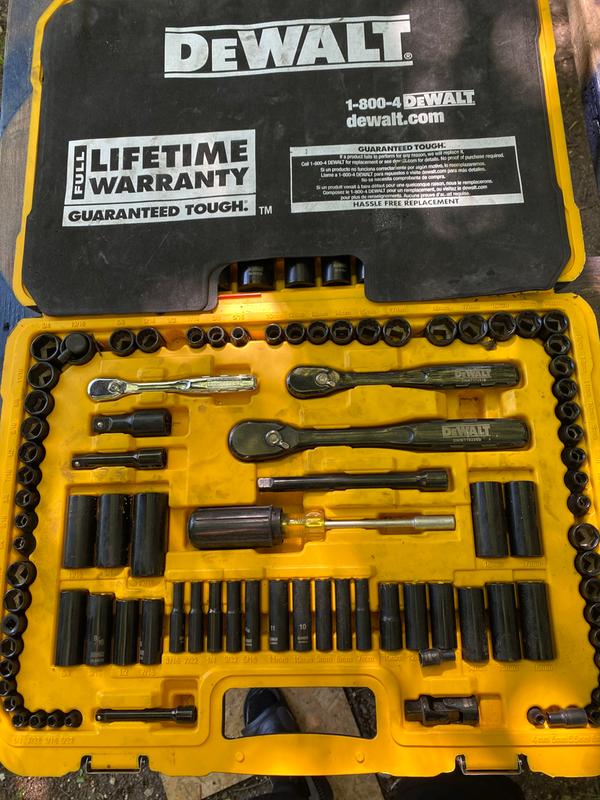 142 pc. 1 4 in. 3 8 in. Drive Mechanics Tool Set DEWALT