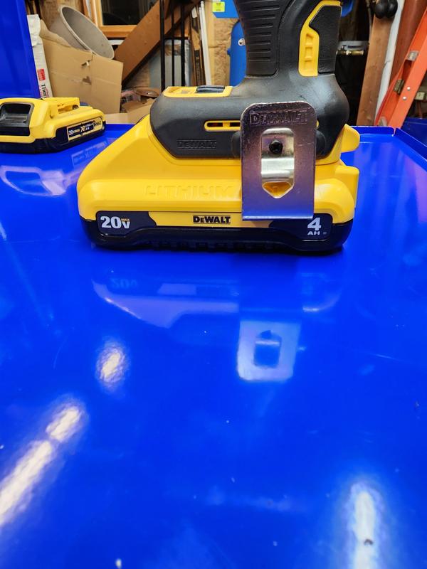 Batería Compacta 20v 4ah Max* Dewalt Dcb240