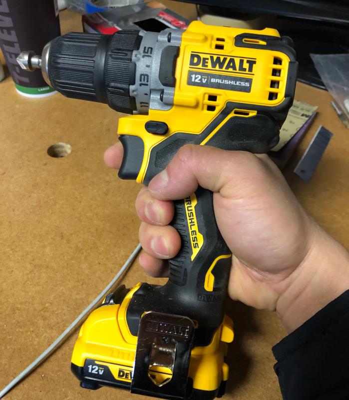 DeWALT DCD701F2 Ens. perceuse-visseuse sans fil de 3/8'' XTREME à