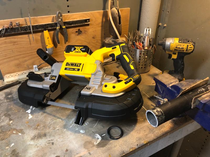 20V MAX XR Brushless Deep Cut Band Saw Kit DEWALT