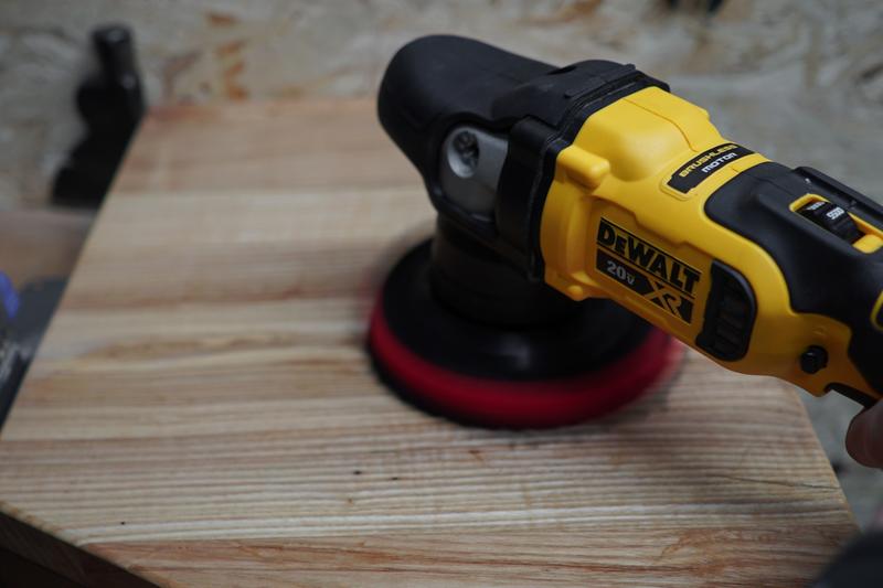 Dewalt dcm848b online pads