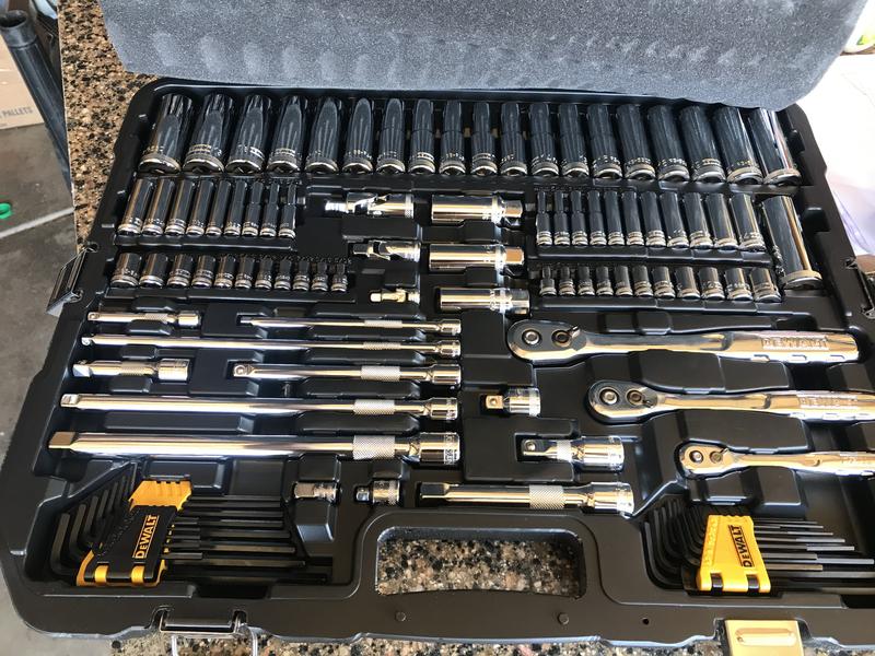 Dewalt 192 piece Mechanics Tools Set Hand Tool Sets General