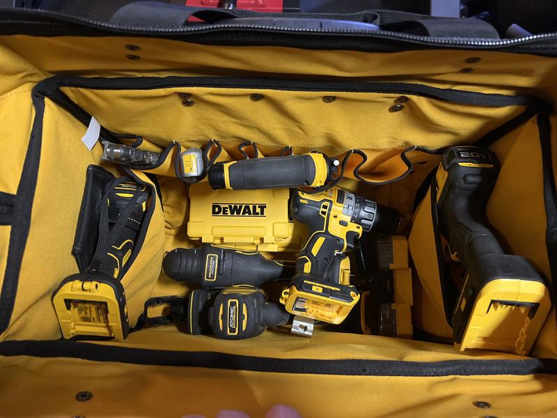 MOCHILA CON RUEDAS PARA ALMACENAMIENTO Y ORGANIZACION DE HERRAMIENTAS  DEWALT DWST560107