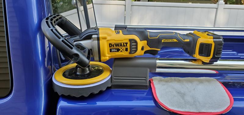 Dewalt cordless buffer discount polisher