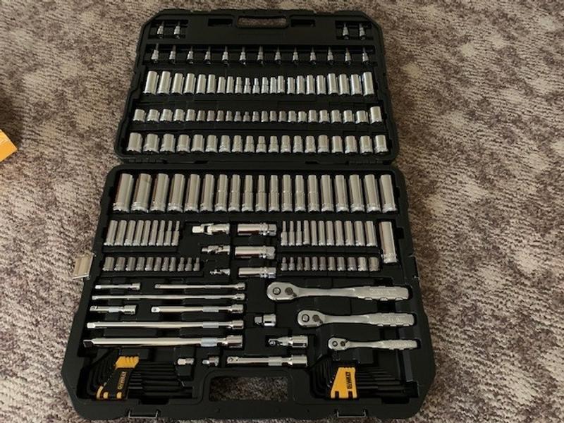 192 pc Mechanics Tools Set DEWALT