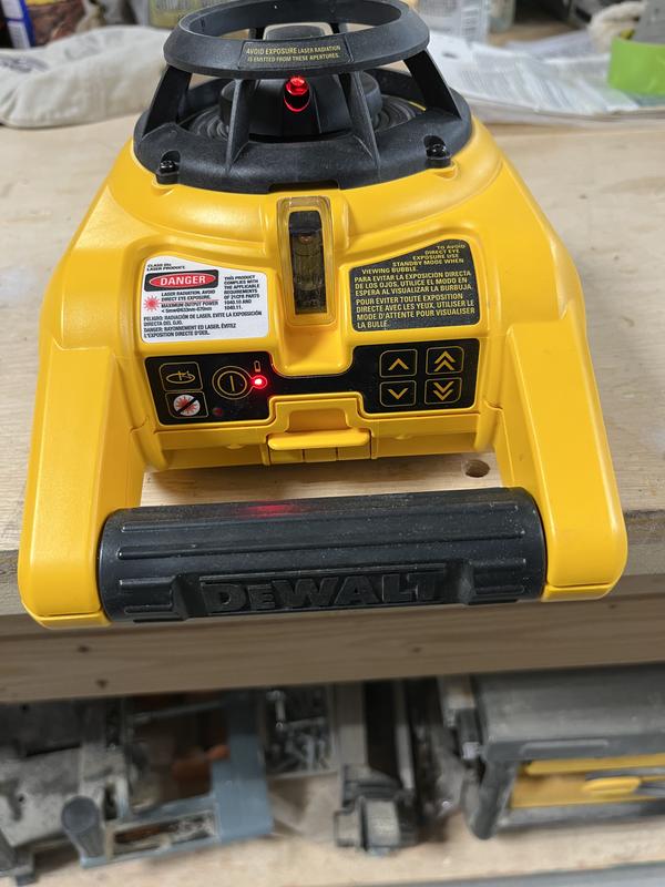 Dewalt Dw074kd  Niveau laser rotatif Int/ext Rouge 1500 pieds