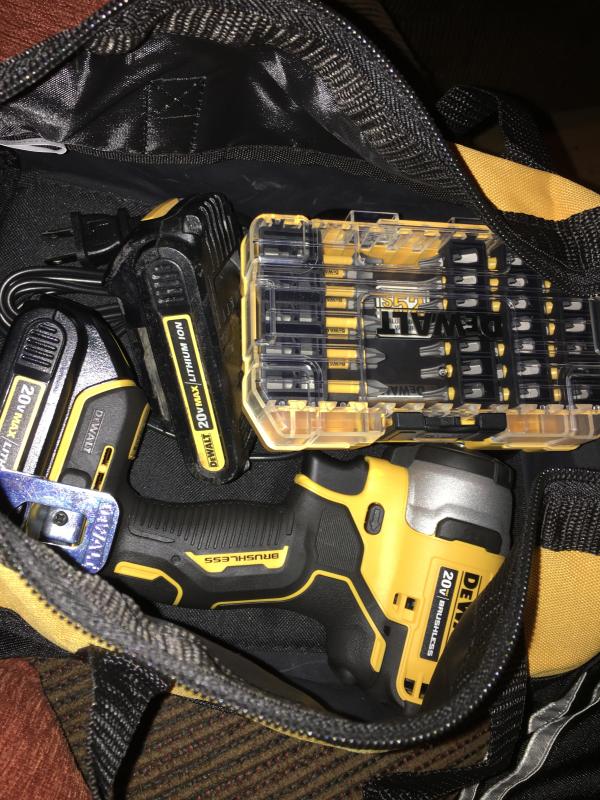 20V MAX* Brushless Impact Driver Kit | DEWALT