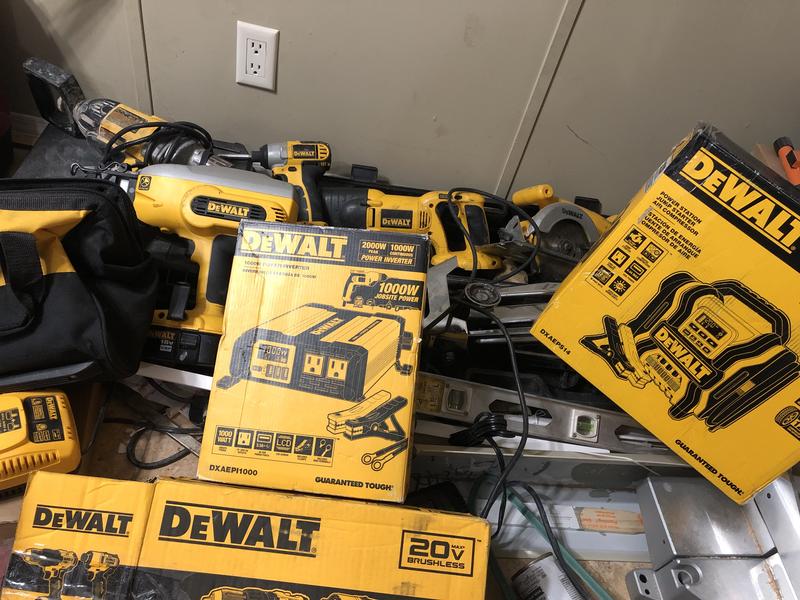 DEWALT 20V MAX Brushless 1/4 in. Cordless Impact Driver Kit DCF787C2 from  DEWALT - Acme Tools