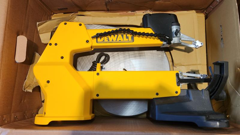 DEWALT 20 in 1.3 Amp Variable Speed Corded Scroll Saw in the