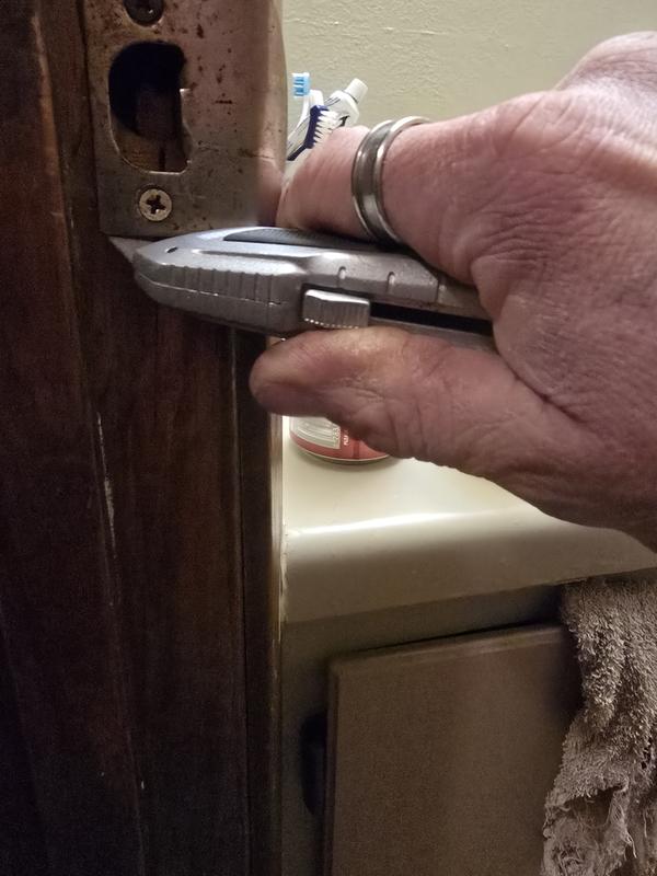 Keeps knuckles clear