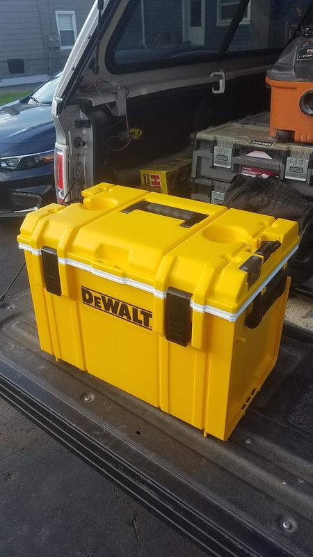 Dewalt toughsystem radio best sale and toughsystem cooler combo