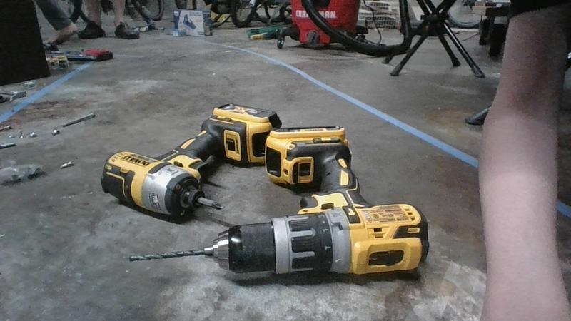 Dck287d1m1 dewalt deals