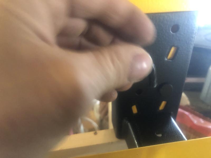 Curved pin that does not lock in