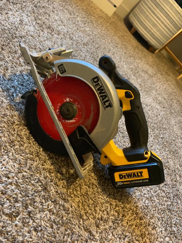 Dewalt 391 deals circular saw