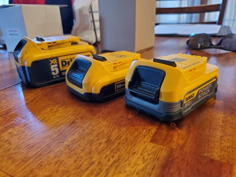 DEWALT POWERSTACK 20V MAX Compact Battery DEWALT