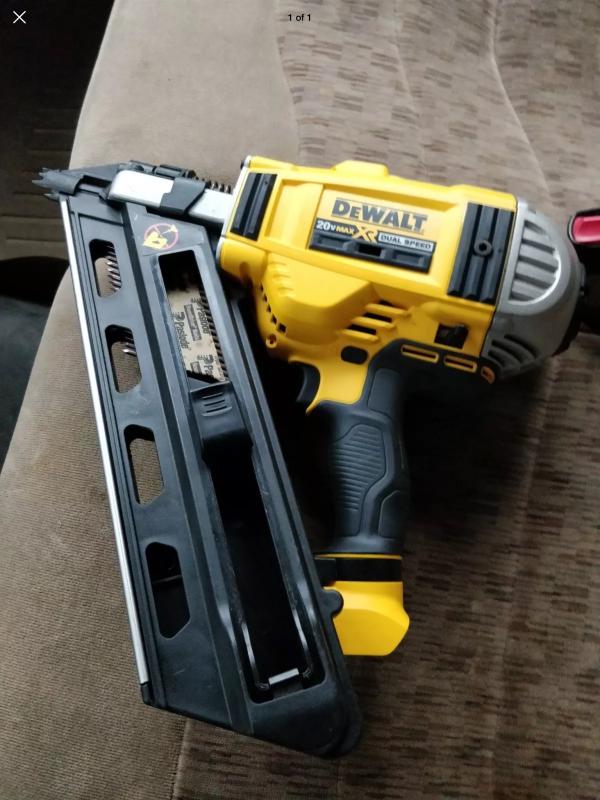 DEWALT 20V MAX XR Lithium-Ion Cordless Brushless 2-Speed 30° Paper Collated  Framing Nailer (Tool Only) DCN692B - The Home Depot