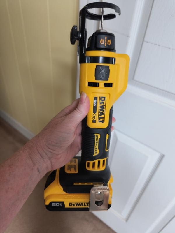 20V MAX XR Brushless Drywall Cut Out Tool Kit 2.0Ah DEWALT