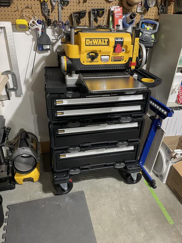 TOUGHSYSTEM® DS150 Small Tool Box | DEWALT