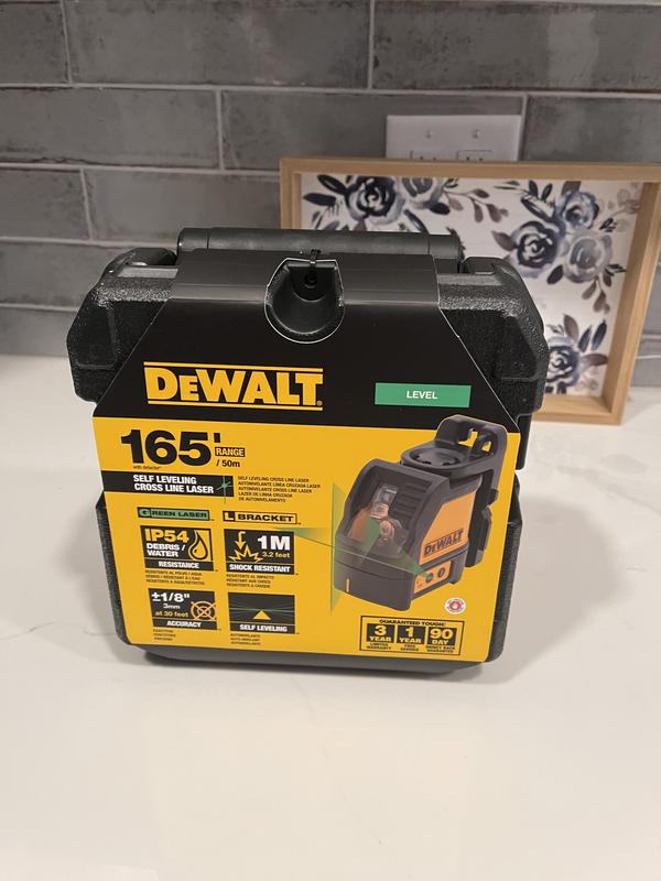 DEWALT 100 ft. Green Self-Leveling Cross Line Laser Level with (3) AA  Batteries & Case DW088CG - The Home Depot