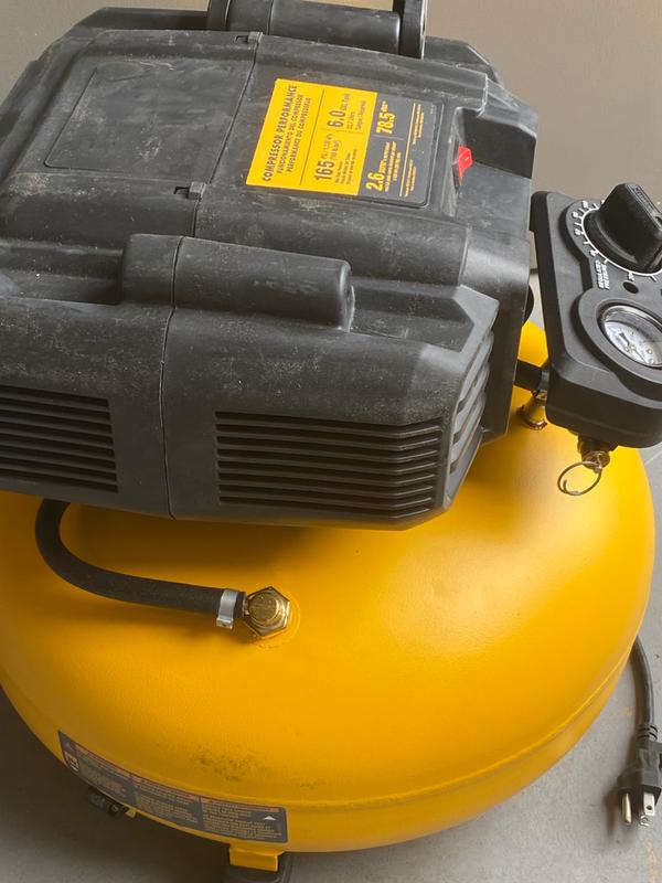 6 gallon deals air compressor dewalt